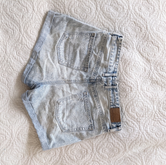 AE Mom button-up Jean Shorts (US-4) - Picture 6 of 10